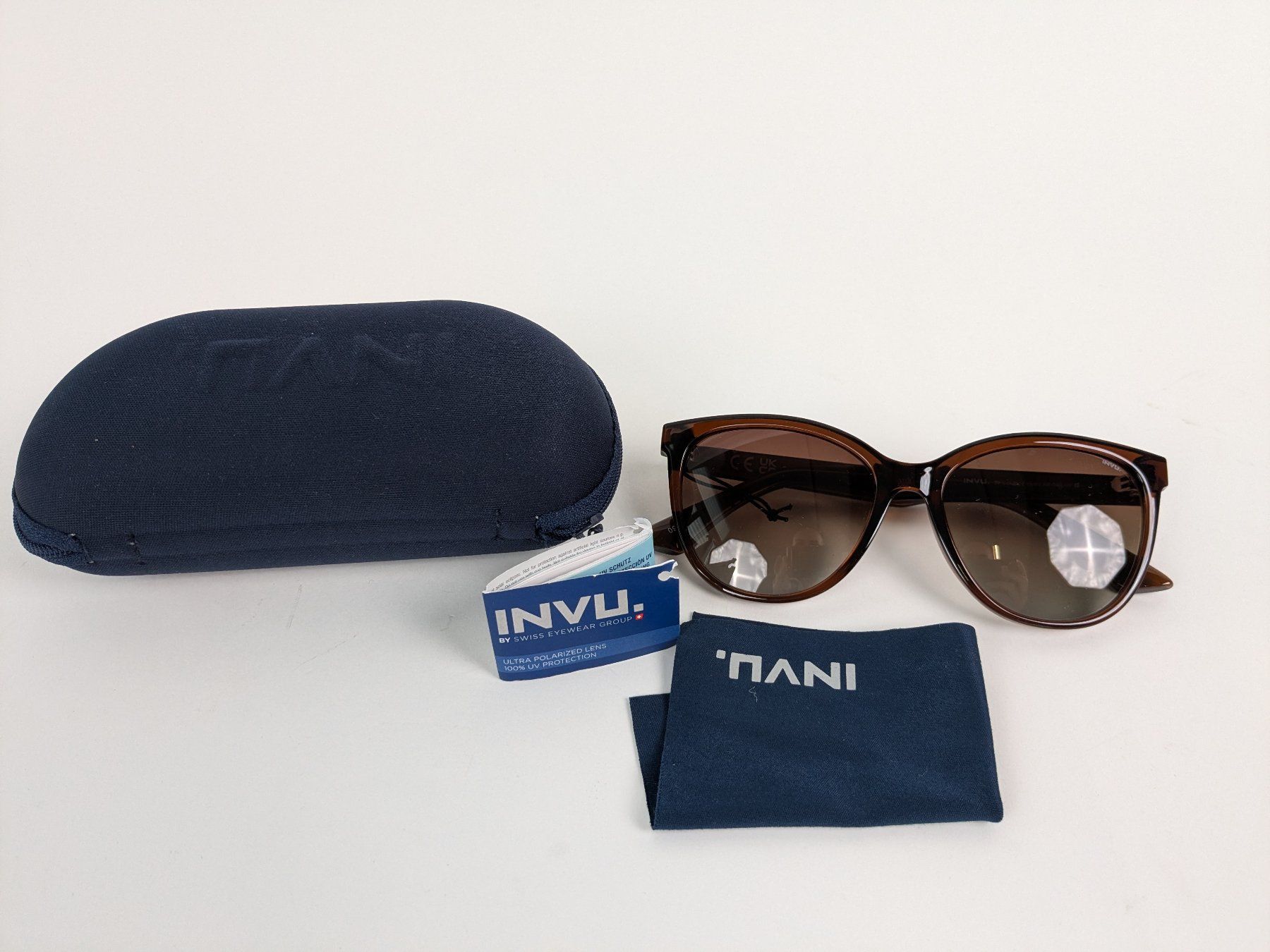 Occhiali & Lenti: INVU Sonnenbrille – Nuovo (secondo la descrizione) da Dintikon venduto da Restwert_Dintikon