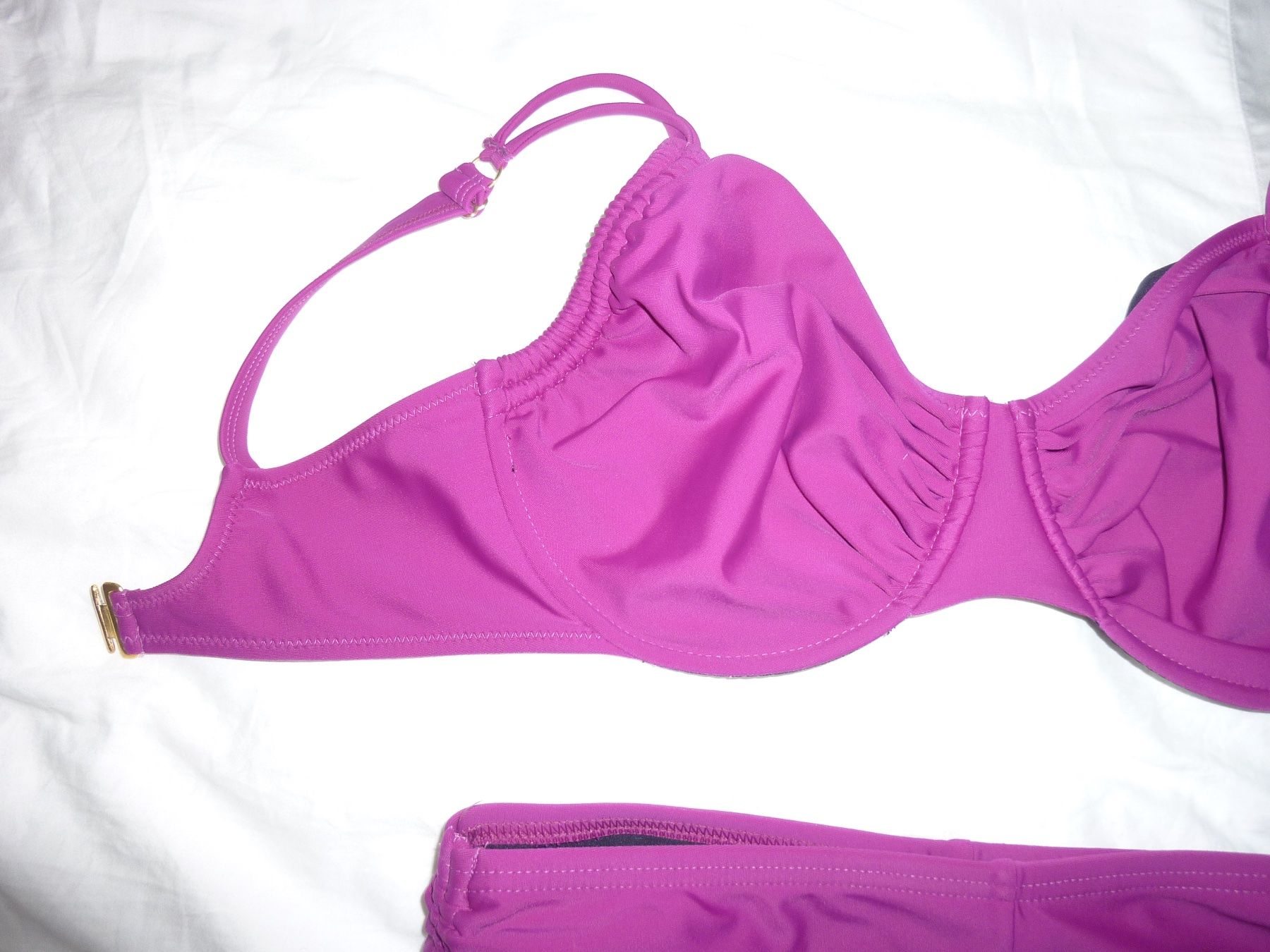 Costumi da bagno & Bikini: Magenta Bikini Set, NEW, Size EU 65J - Briefs M – Nuovo (secondo la descrizione) da Zürich venduto da ewat 1