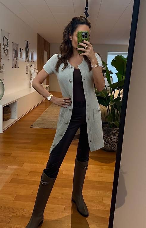 Chanel Vestiti: CHANEL KLEID / CARDIGAN – Nuovo (secondo la descrizione) da Schwyz venduto da bofb
