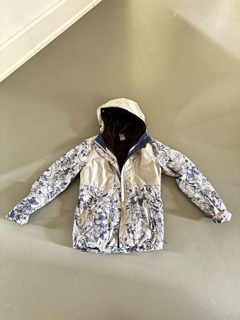 Damen Ski Jacke mit Kapuze Grösse M floral seh guter Zustand