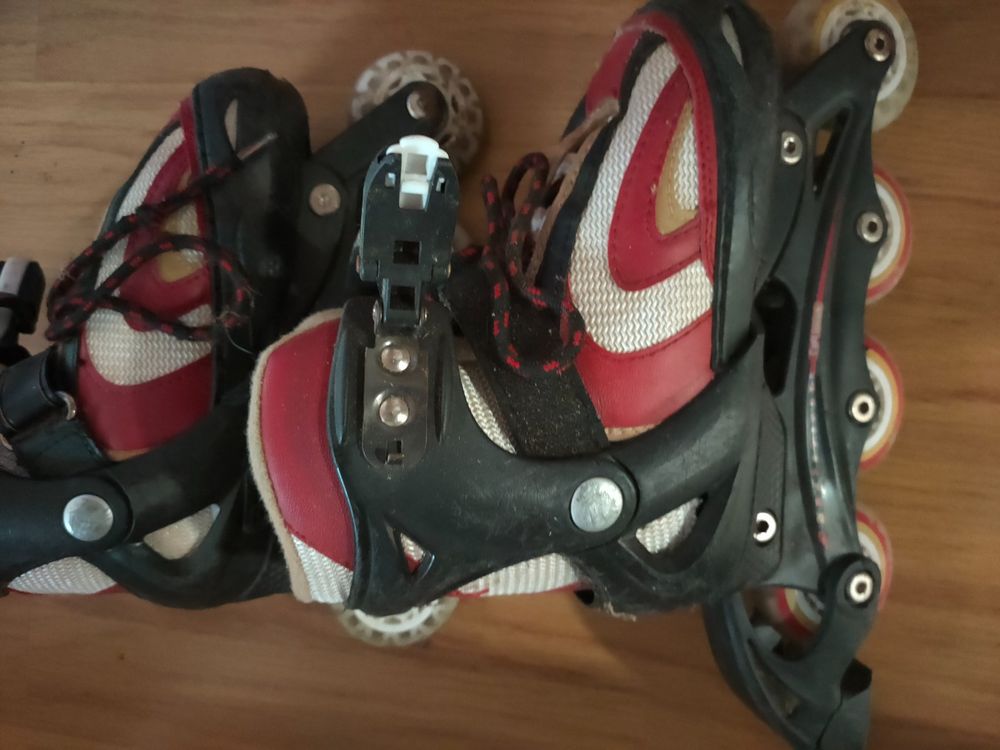 Patin à roulettes taille 40 (Gebraucht) in Lausanne für CHF 30 - nur