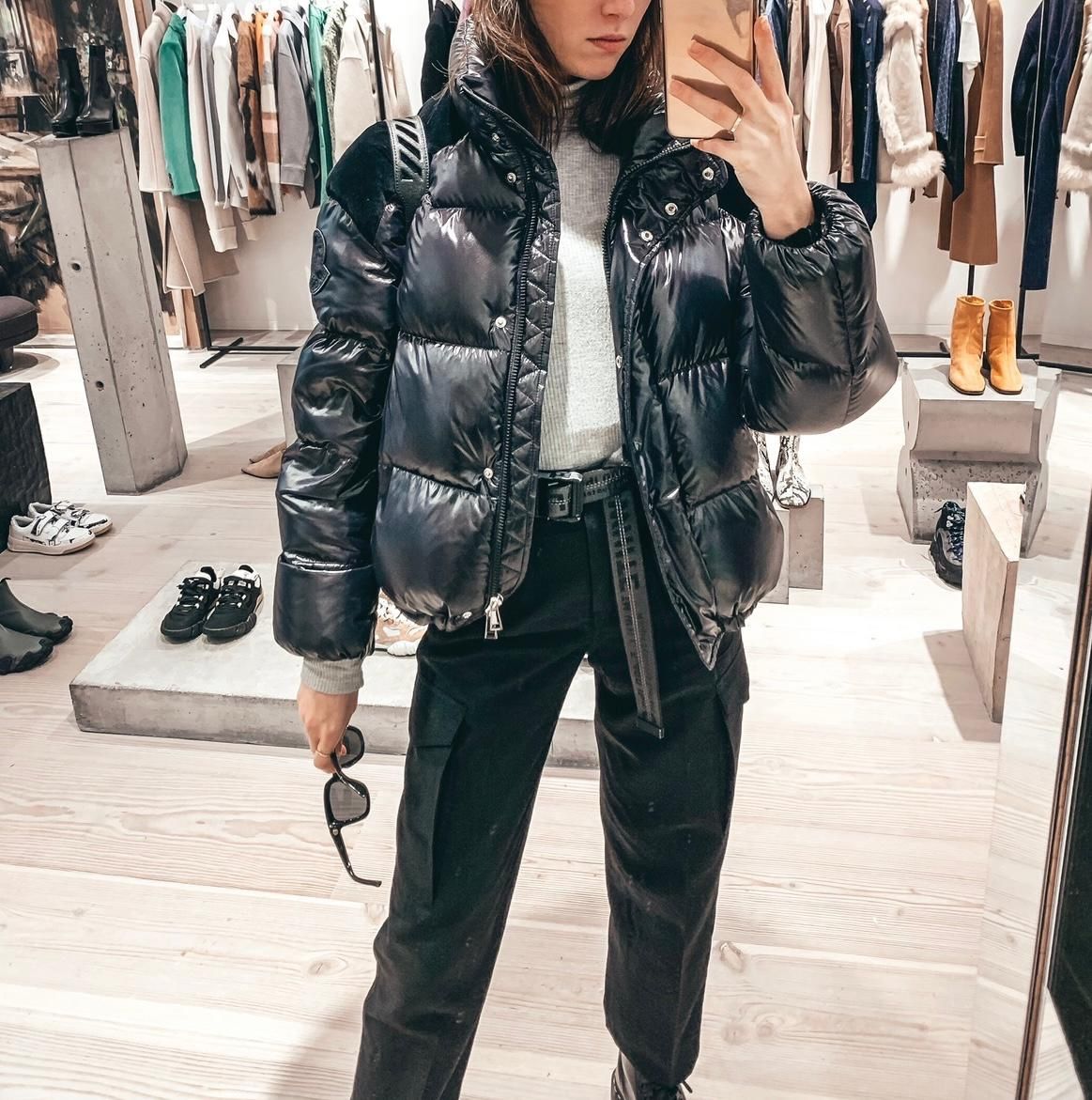 Moncler Giacche: Moncler Daunenjacke Chouette Giubbotto / Downjacket – Usato da Zürich venduto da n2036s