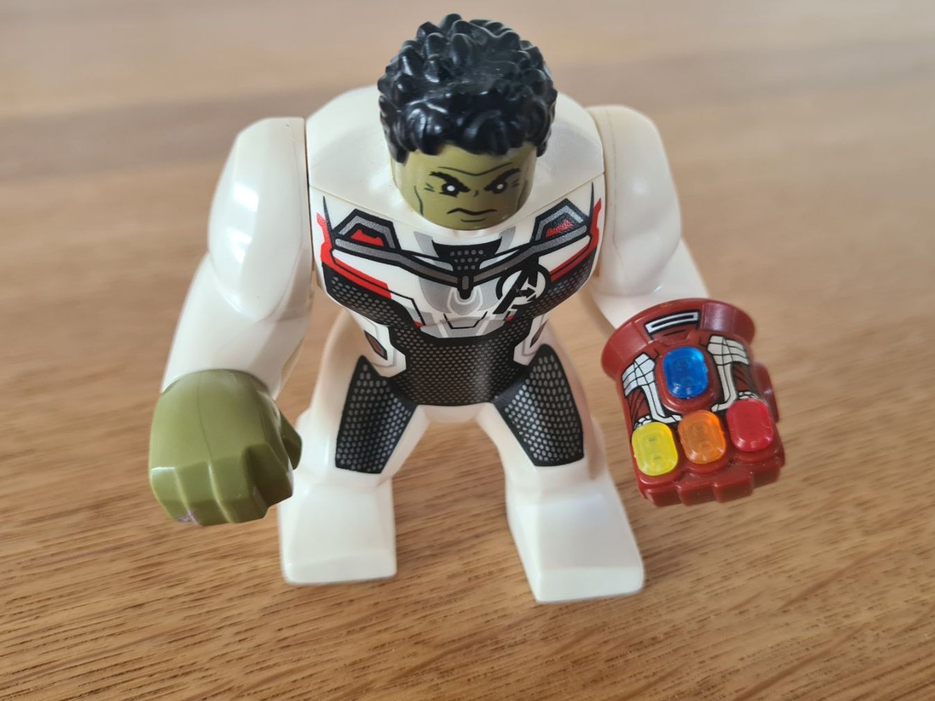 Lego Kit di costruzioni: XXL LEGO 76144 Endgame Hulk Minifigure Infinity Gauntlet – Usato da Winterthur venduto da stufaphi 1