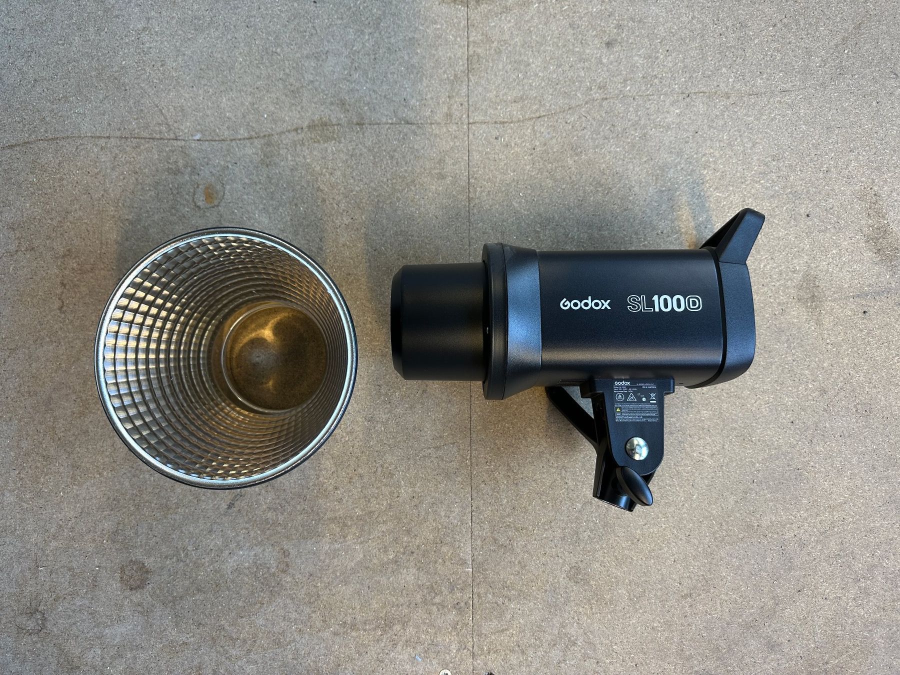 Flash: GODOX SL 100D, inkl. Softbox & Stativ – Usato da Münchenstein venduto da Chulksmack 5