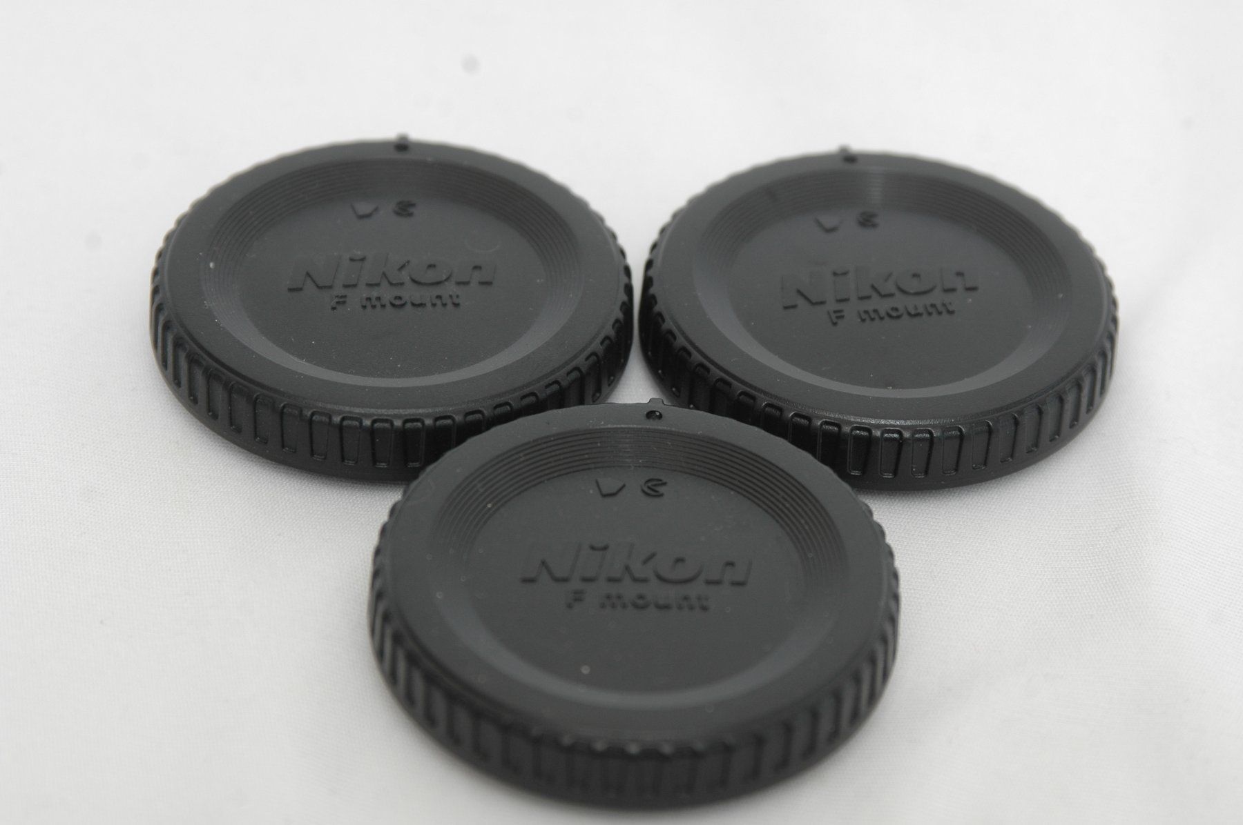 Nikon Fotocamera: 3x Nikon Deckel für Kamera – Usato da Birr venduto da Jiva05