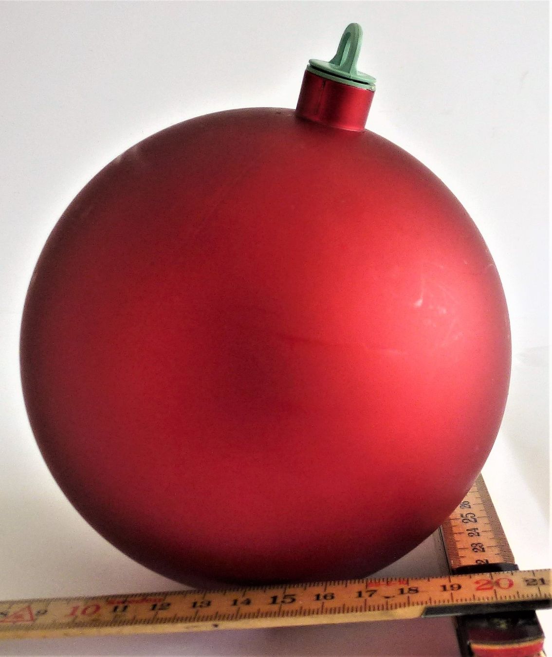 Toutes les décorations: Weihnachtskugel Gross (Leicht, Hohl) – D'occasion à Murgenthal par B.StM 1