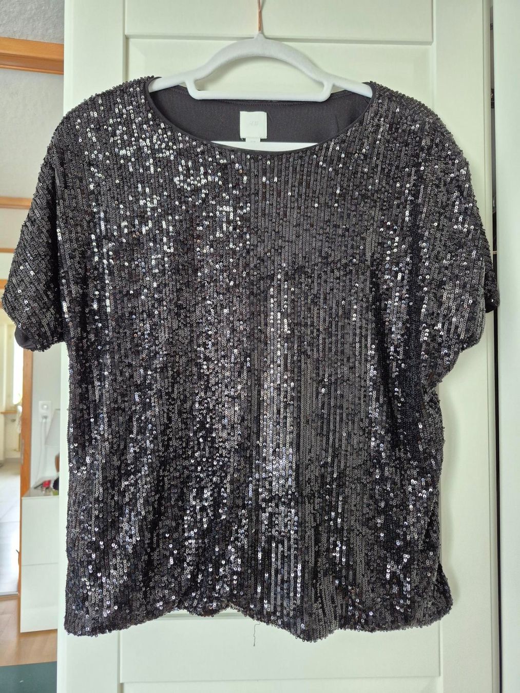 H&M T-shirt: Pailletten-Tshirt von H&M - Grösse S – Usato da Oberdorf NW venduto da Raf.