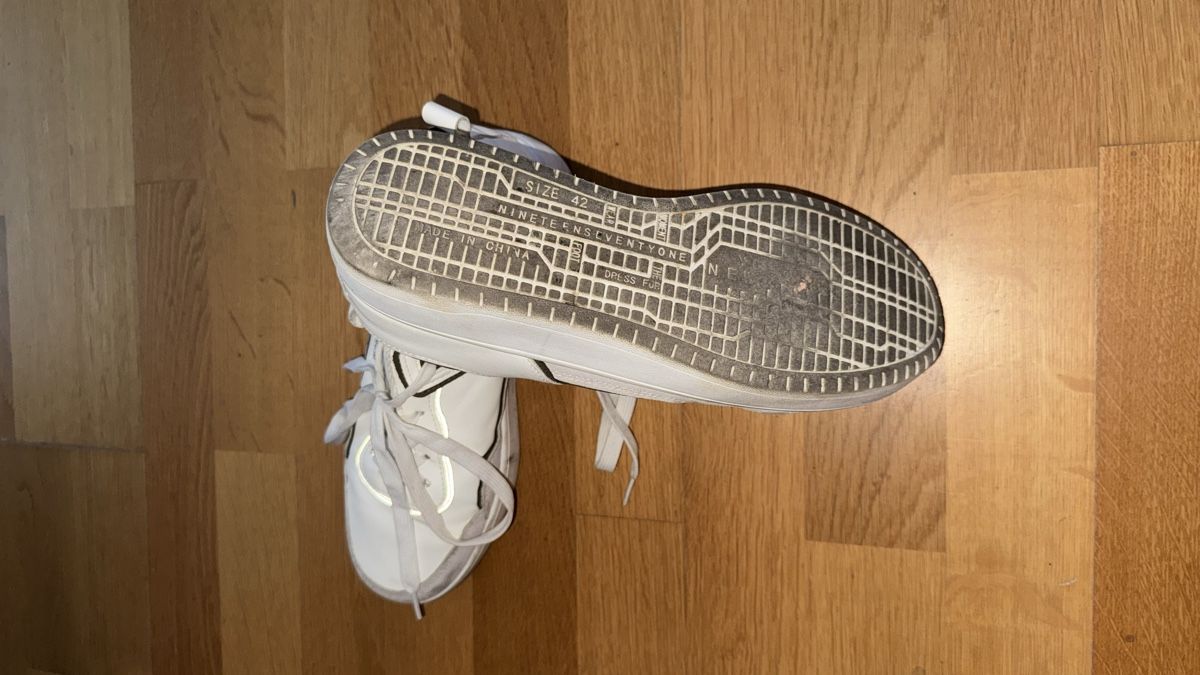 Scarpe da uomo: Herren Sneaker 42 – Usato da Gümligen venduto da morticiaaddams 2
