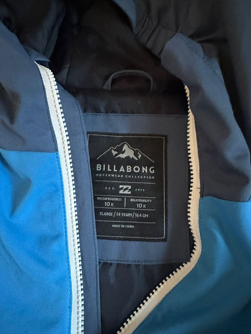 Billabong Vestes & Manteaux: Billabong Winterjacke, Gr. 140 – D'occasion à Zürich par Dobet 2