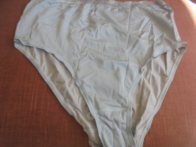Sonstige Unterwäsche: 2 x Slip Gr. 50 Silbergrau NEU – Neu (gemäss Beschreibung) aus Hinwil von Glasperlen 4