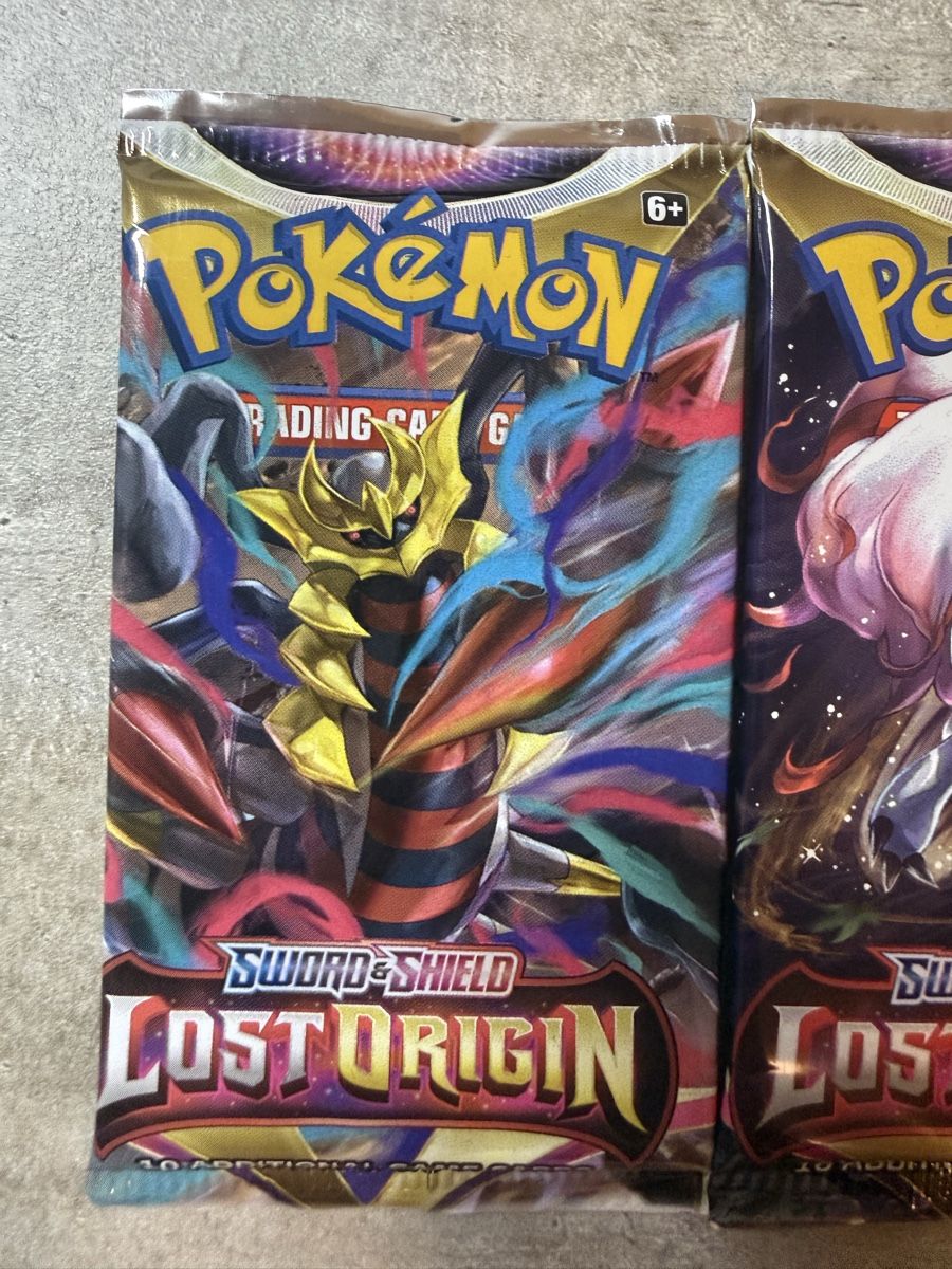 Pokémon Sammelbilder & Trading cards: 3x Lost Origin booster packs sealed ENG – Neu und originalverpackt aus Gandria von PokeBrothersCH 2