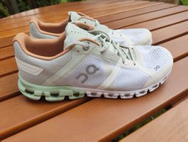 On Cloud Damen Laufschuhe Grösse 39 mint/weiss