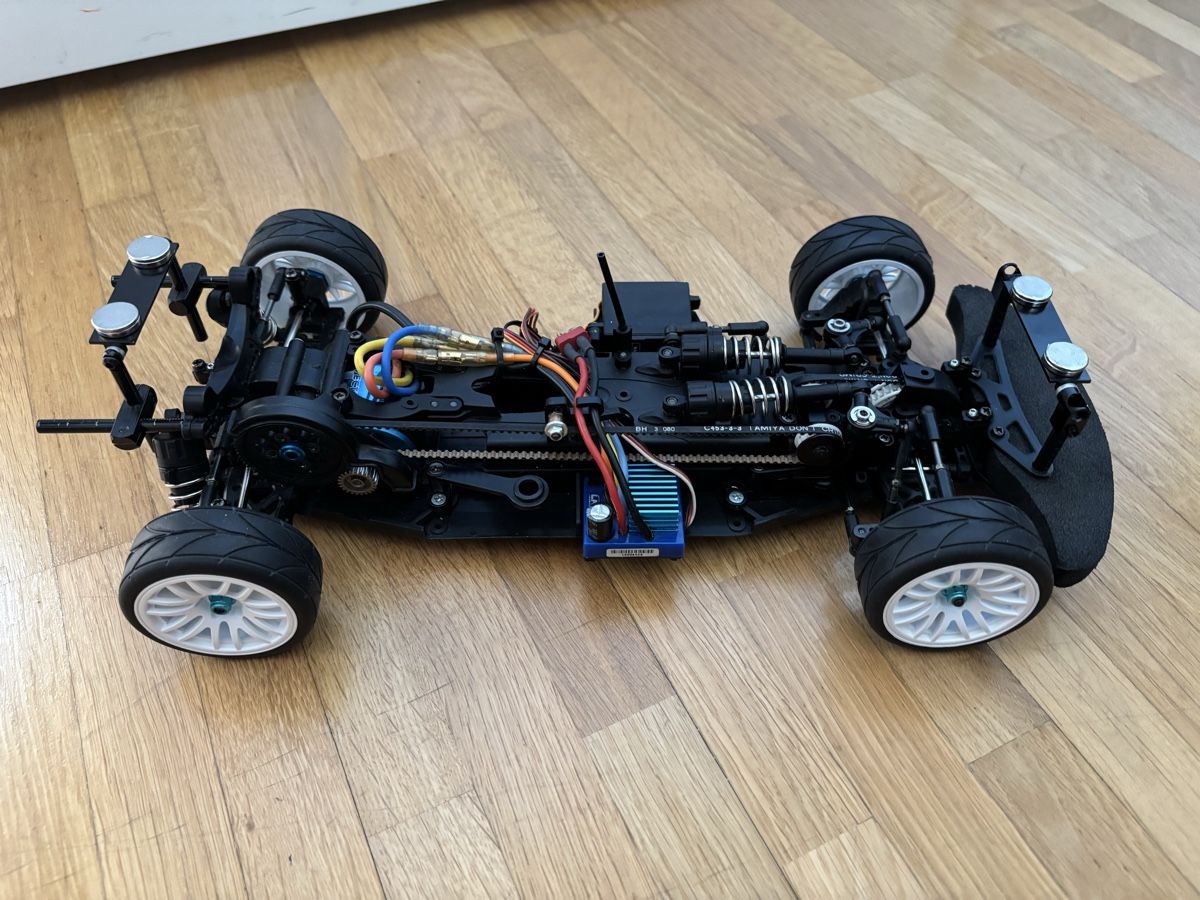 Tamiya Modellismo RC: Tamiya TA06 Chassis Brushless – Usato da Bad Zurzach venduto da Zahnd2 1