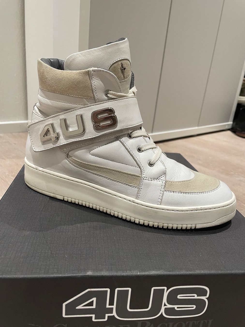 Chaussures femmes: Cesare Paciotti basket – D'occasion à Büren ander aare par Bebek_mj