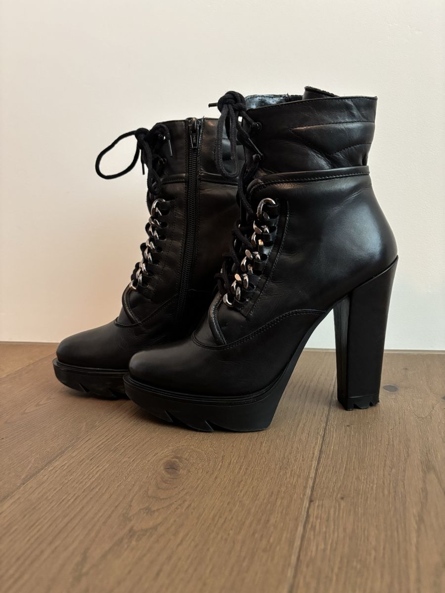 Scarpe da donna: Schwarze Lederstiefelette von Ralph Harrrison Gr. 38 – Usato da Bottighofen venduto da lwa_11686 3