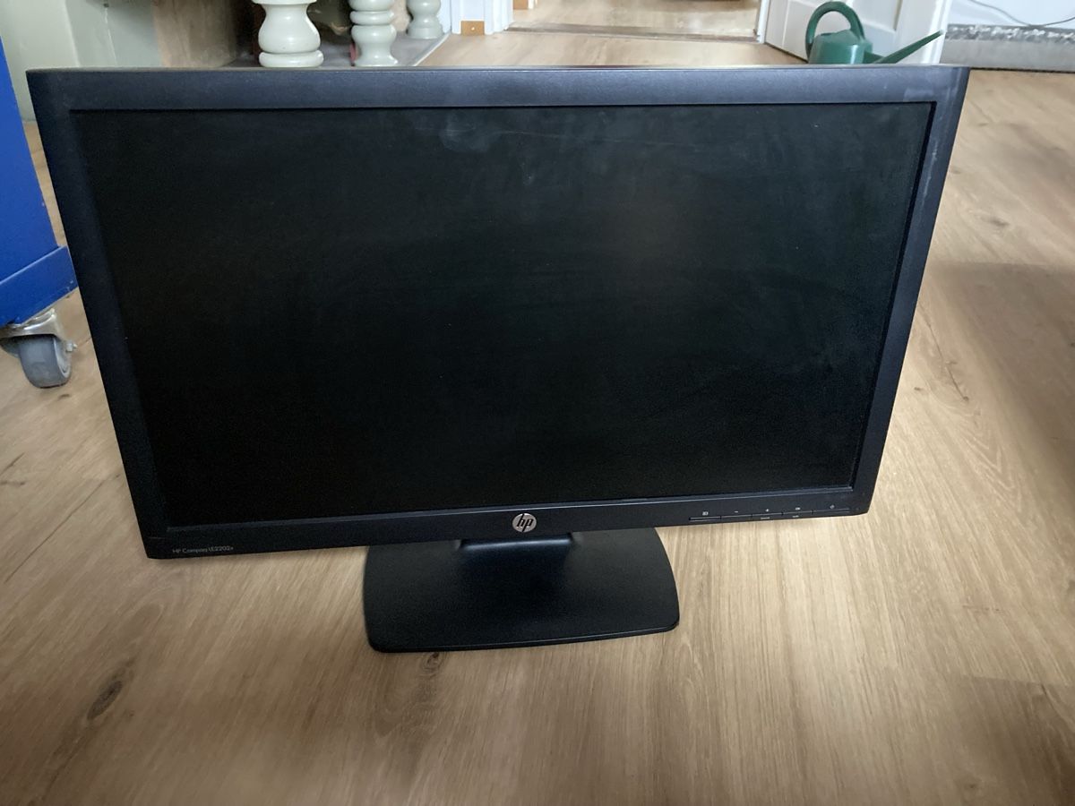 Hewlett Packard Monitore: HP Compaq LE2202x - schöner Bildschirm – Gebraucht aus Wichtrach von Queensparkunite