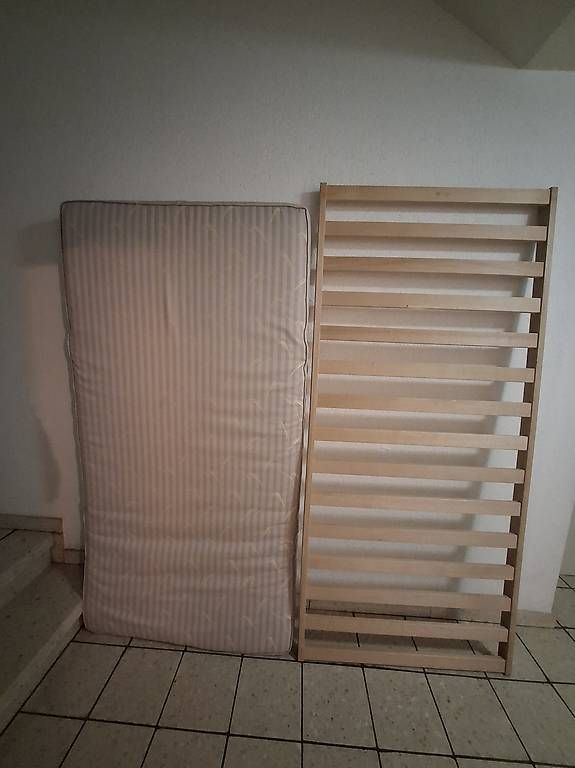 Sommiers: Lattenrost 90×200 Holz (mit oder ohne Matratze) – D'occasion à Biel/Bienne par Kyruna 2