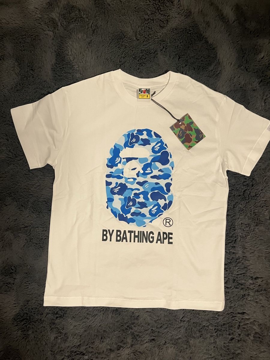 Bape T-shirts: T-Shirt BAPE – Neuf avec emballage d'origine à Oberkirch LU par Giudici-Hess