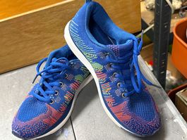 leichte Sportschuhe, 39