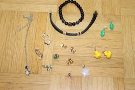 Lot bijoux fantaisie