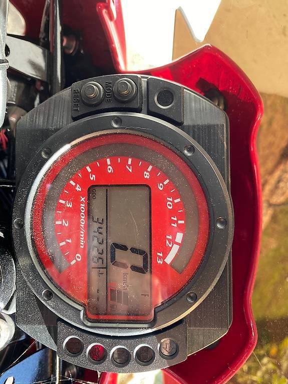Strada: Kawasaki Z750 de 2004 – Usato da Prez-vers-Noréaz venduto da papapou 2
