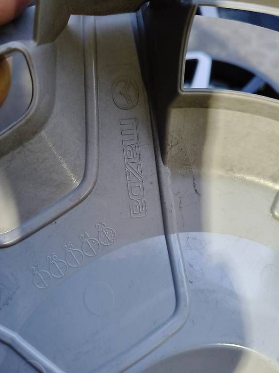Mazda Cerchioni: Raddeckel Mazda 2 - D65L 37 17X – Usato da Zürich venduto da DonBodo 1
