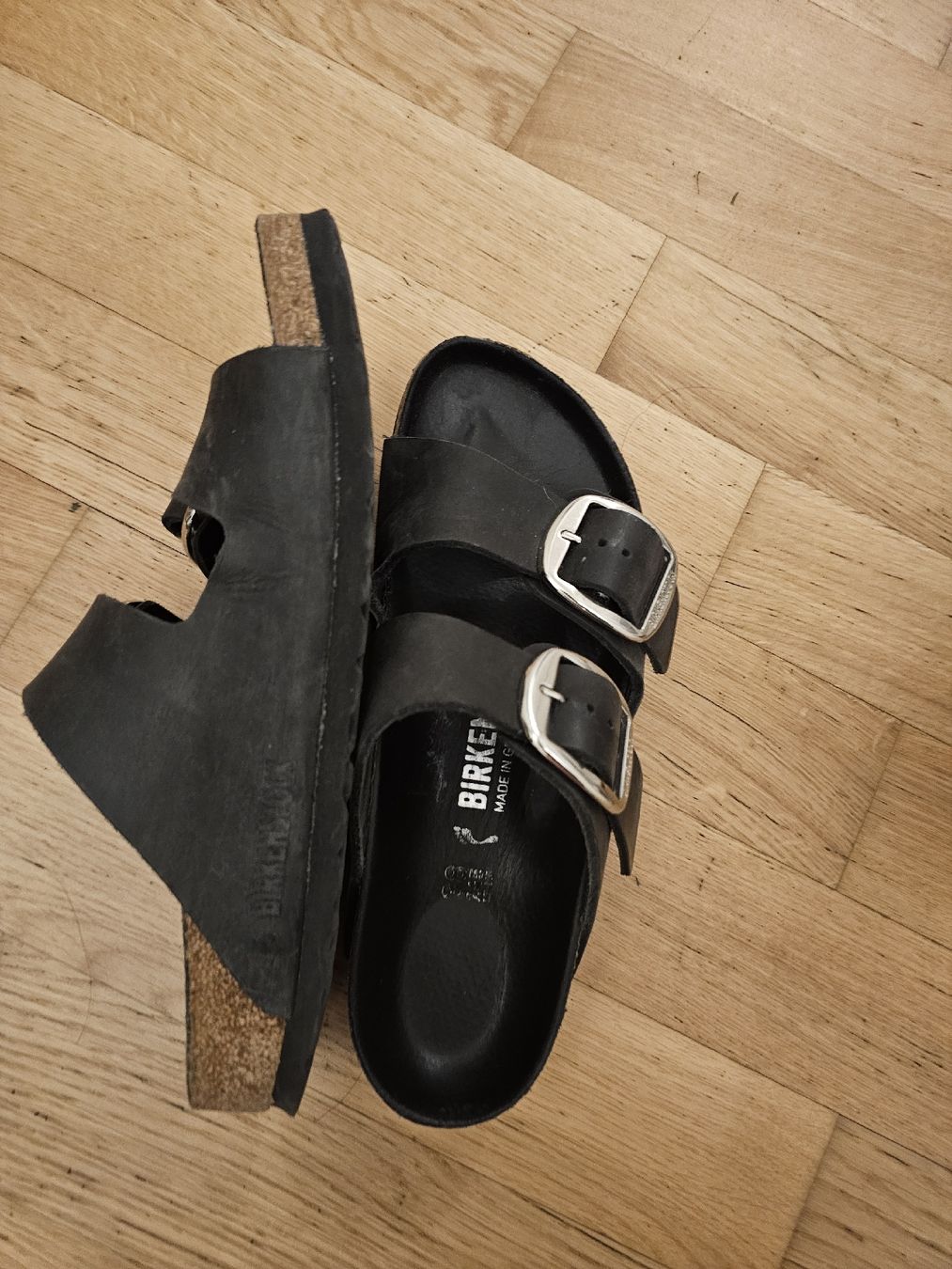 Birkenstock Chaussures femmes: birkenstock arizona - schwarz – D'occasion à Oberengstringen par gre_7wv8 1