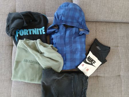 Cooles Kleiderpaket 146/152