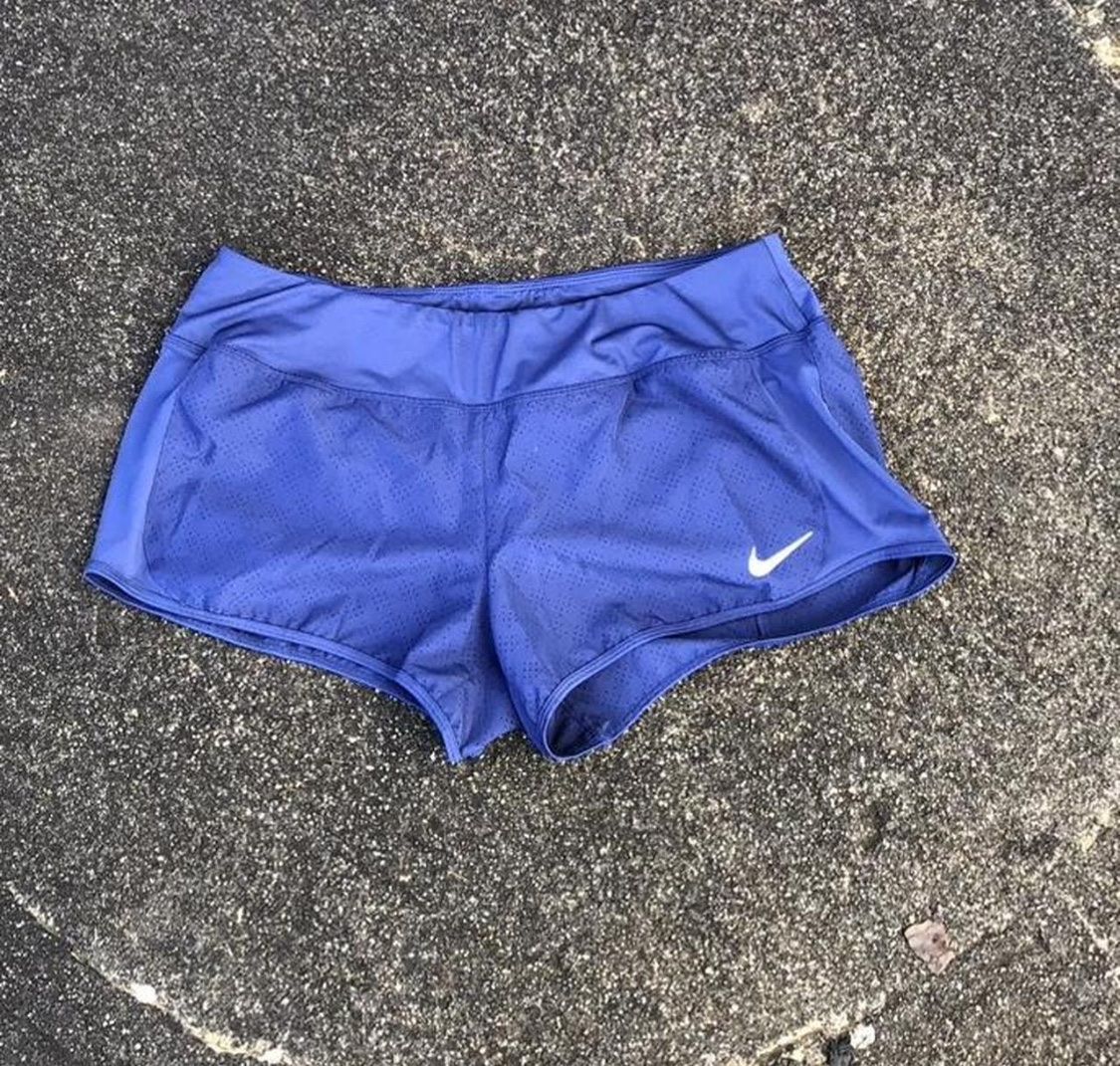 Adidas Pantalons: Adidas Running Shorts – D'occasion à Fribourg par ann_l9b7