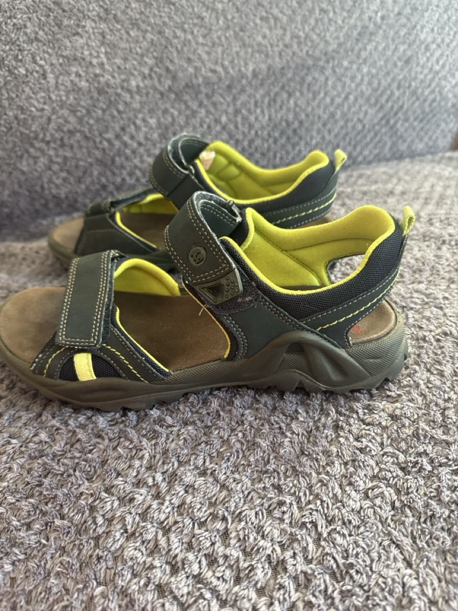 Scarpe per ragazzi: Schuh Elefanten Gr.39  – Usato da Winkel venduto da Olirickli05