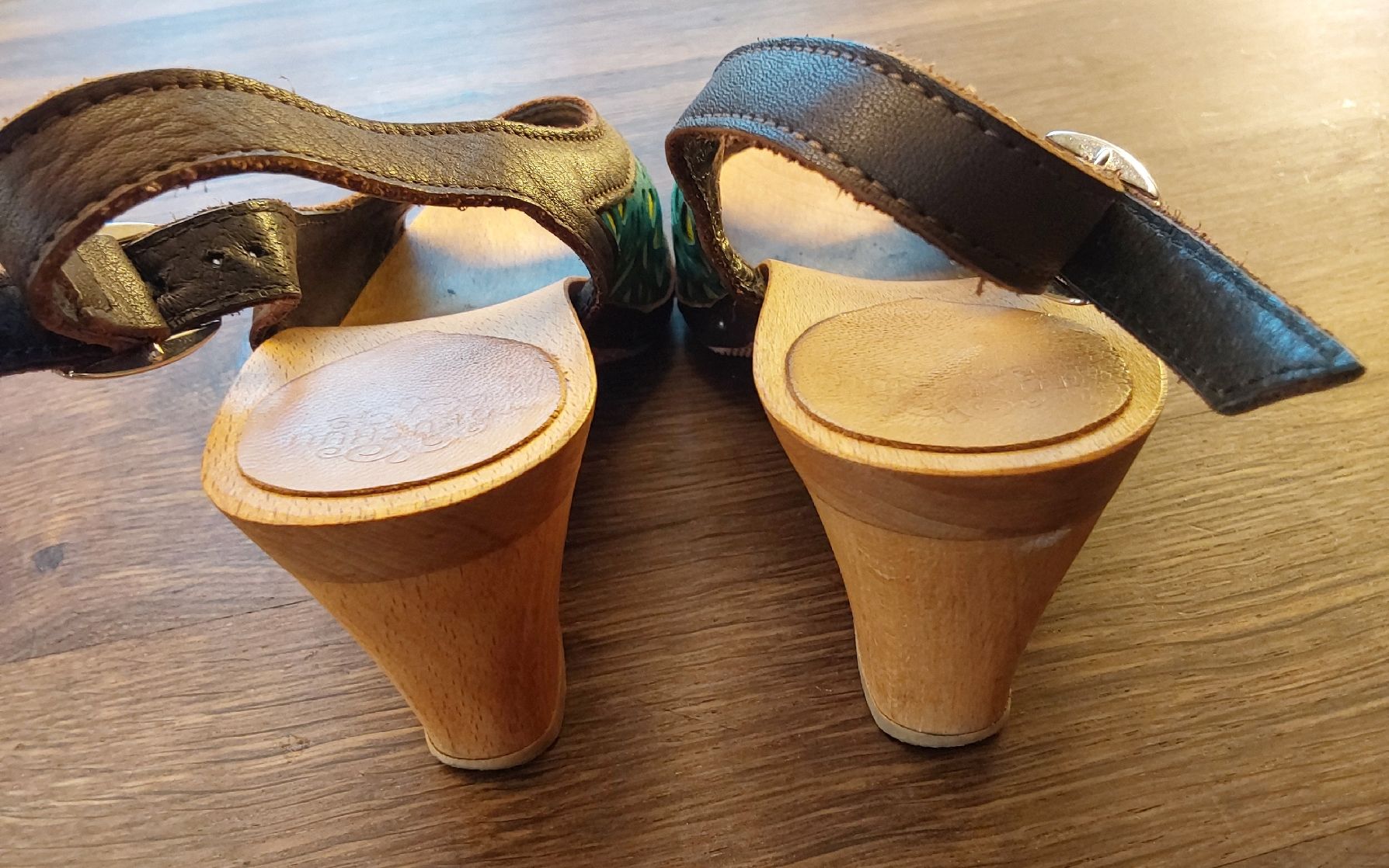 Scarpe da donna: Tokushuu Zoccoli 35 – Usato da Köniz venduto da scopello12 6