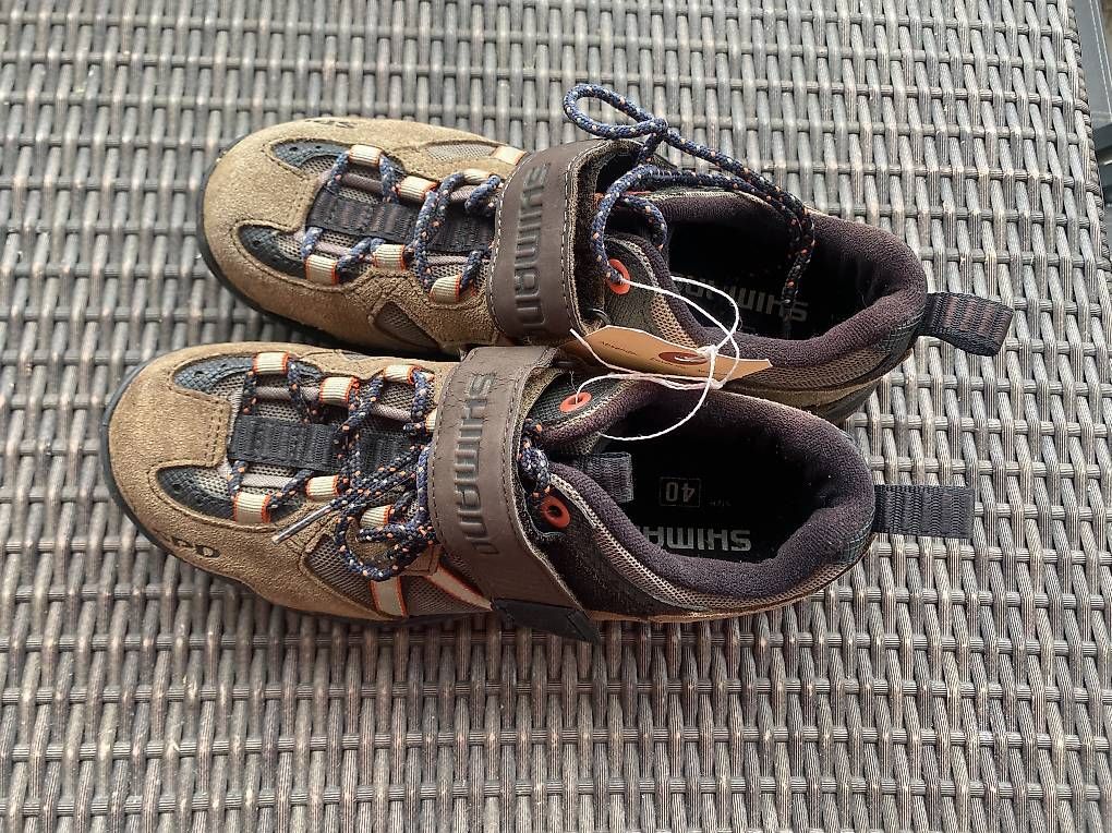 Scarpe per ragazzi: Chaussures vélo  – Usato da Geneve venduto da CHRISTINEE01