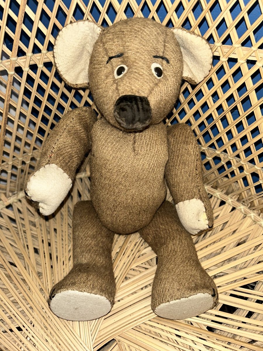 Spielzeuge: Lieblicher von Hand gefertigter Teddybär – Gebraucht aus Düdingen von Reconflo