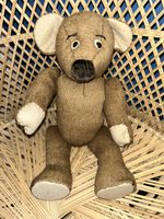 Lieblicher von Hand gefertigter Teddybär