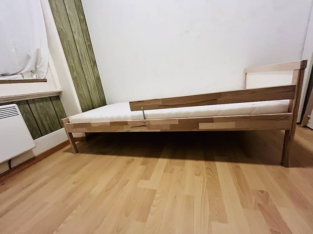 Letti: Ikea Kinderbett mit Matratze – Usato da Wetzikon ZH venduto da Cosmiques 2