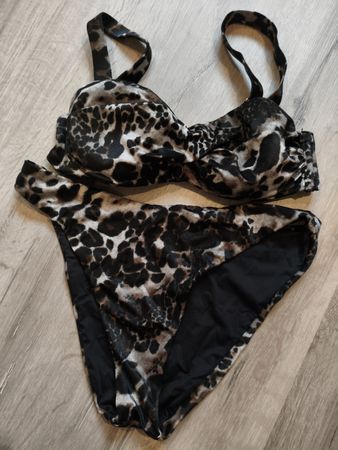 Bikini Calzedonia motivo animalier stampa maculata