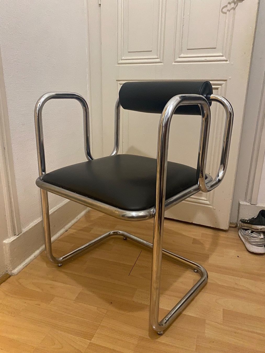 Sedie: Vintage designer chairs 60s – Usato da Fribourg venduto da mariedw 1
