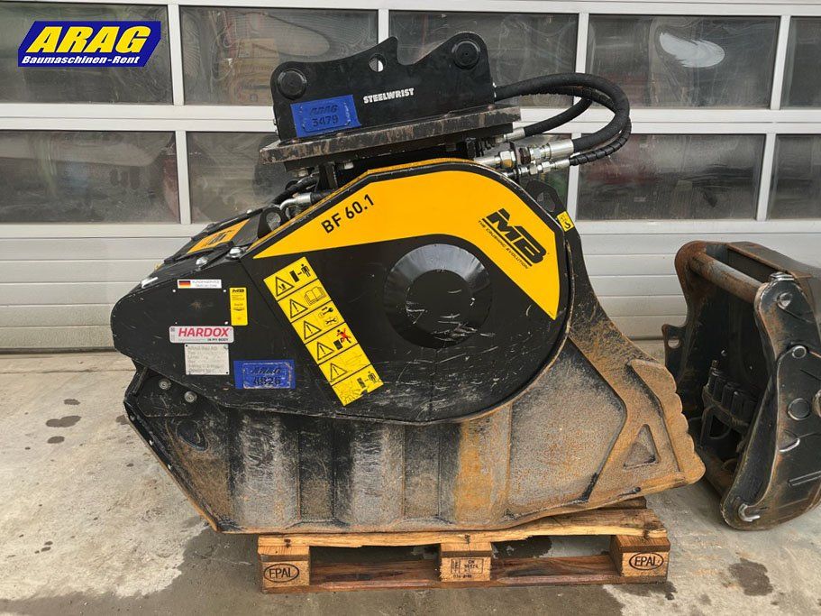Tutte le macchine: MB Crusher BF 60.1 Backenbrecherlöffel – Usato da Hasle LU venduto da Arag08 2