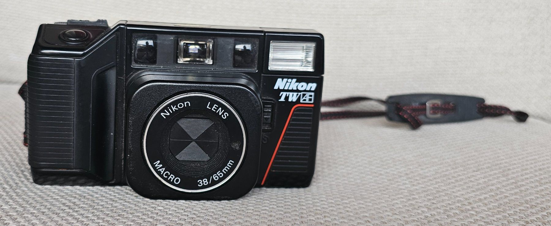 Nikon Fotocamera: Nikon L35 TW AF Vintage – Usato da Alpnach Dorf venduto da FrankyFranks