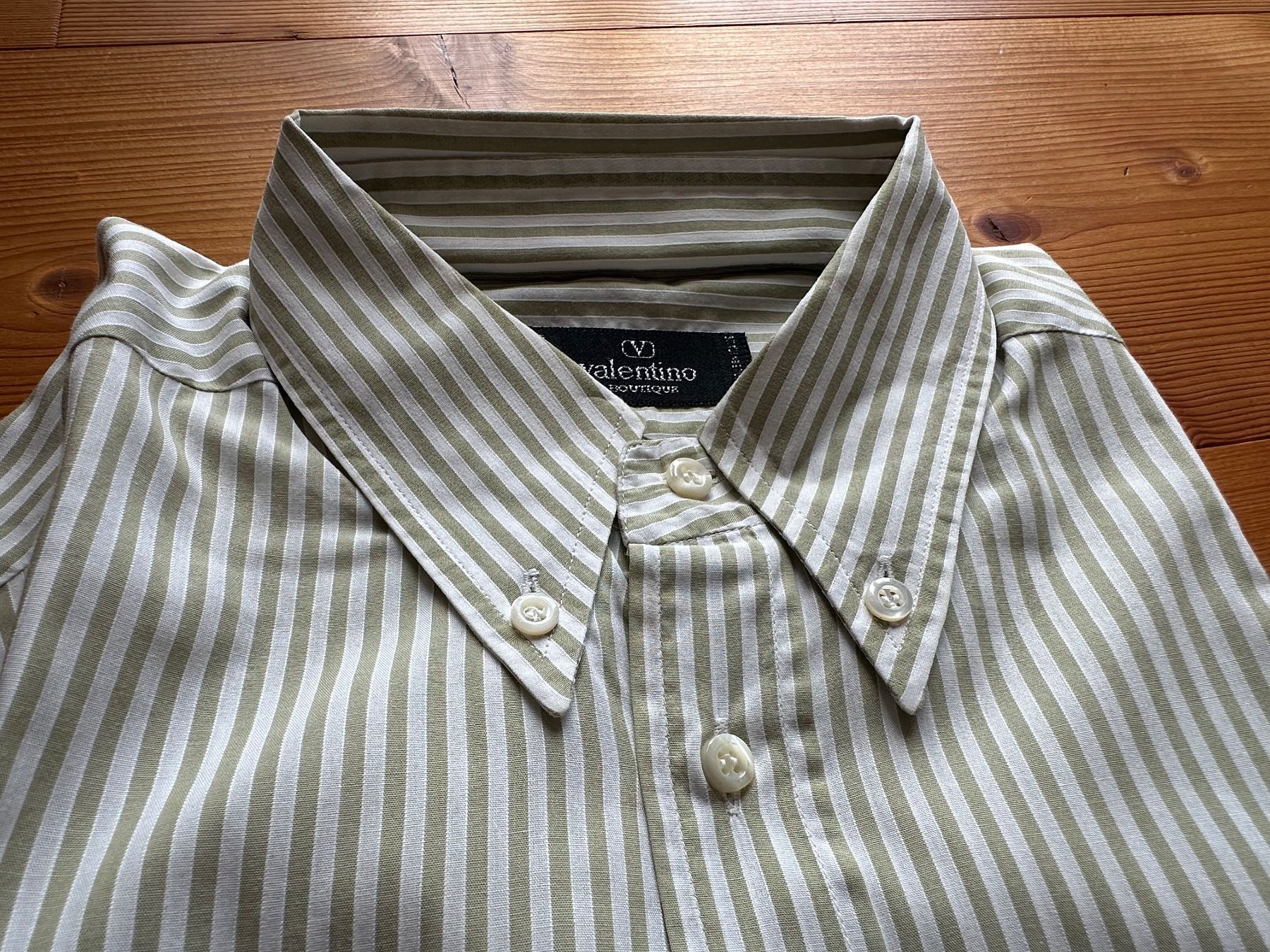 Camicie: Valentino Herren Hemd kurzarm S – Usato da Gersau venduto da Sidharta7