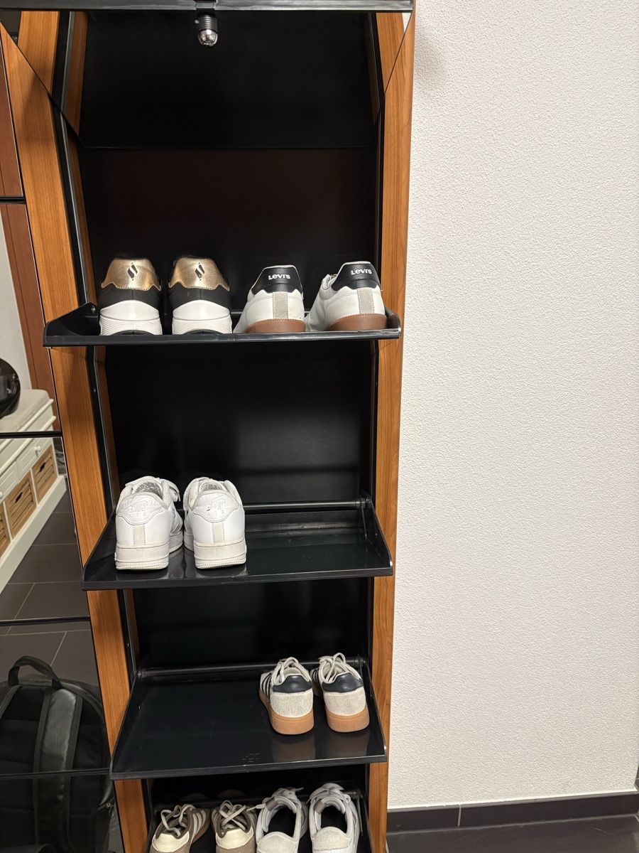 Regale: Schuhgestell – Gebraucht aus Zofingen von Gcurto 1