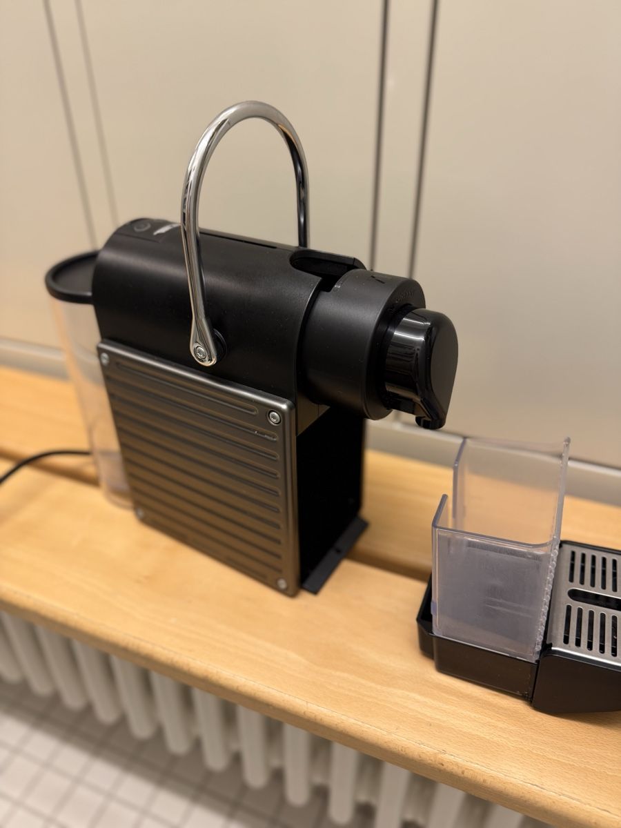 Nespresso Macchine per caffè & Macchine per espresso: Nespresso Kaffeemaschine  – Usato da Zürich venduto da noah_retails
