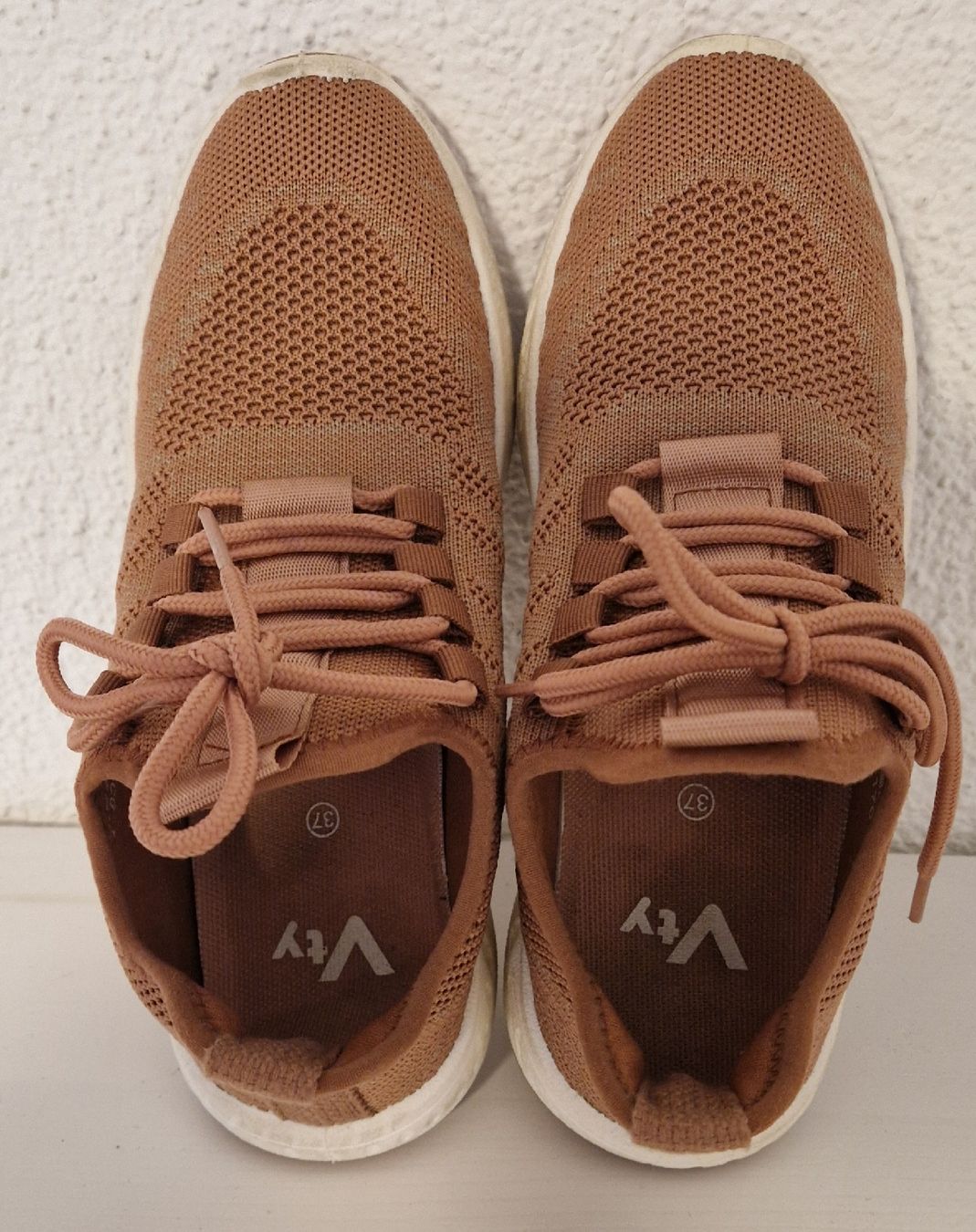 Damenschuhe: 24) Vty Damen Sneakers – Gebraucht aus Menziken von chs_xd76 3