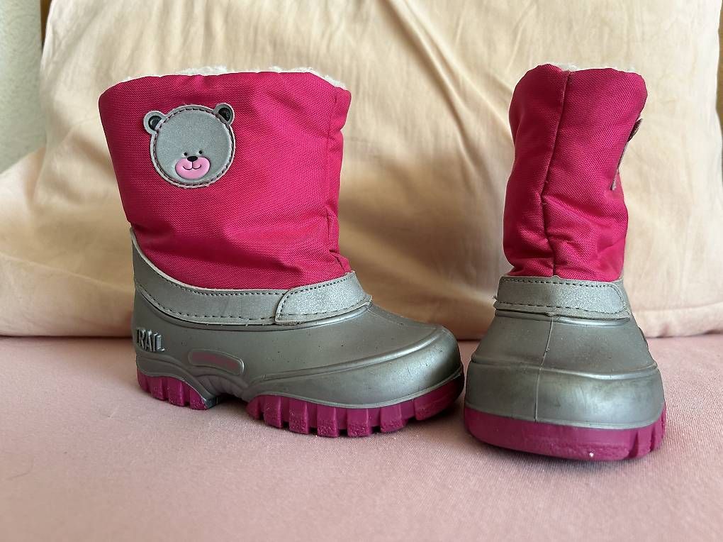 Scarpe per ragazze: Stiefel Grösse 23 – Usato da Sarmenstorf venduto da ramoeneli