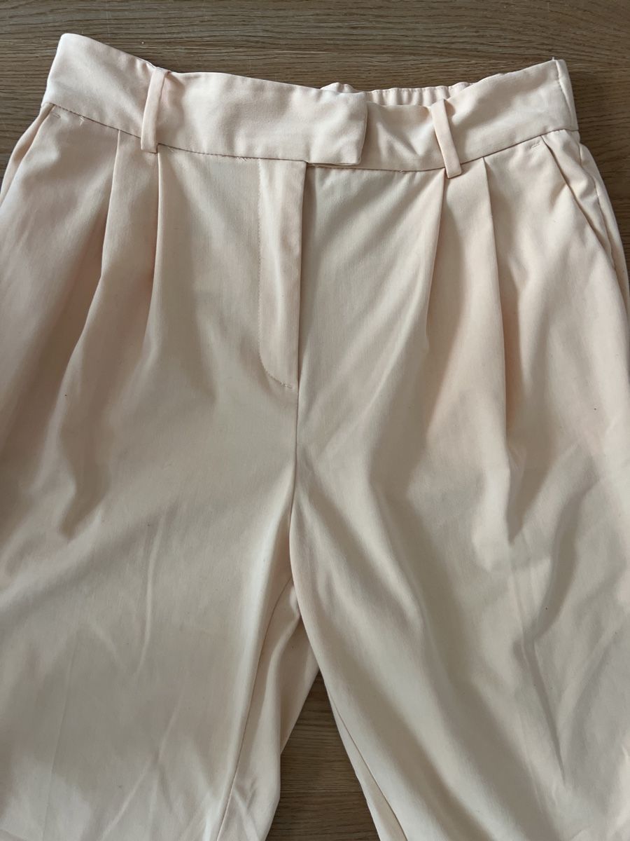 H&M Pantaloni: Hose H&M – Usato da Davos Platz venduto da boom62 1
