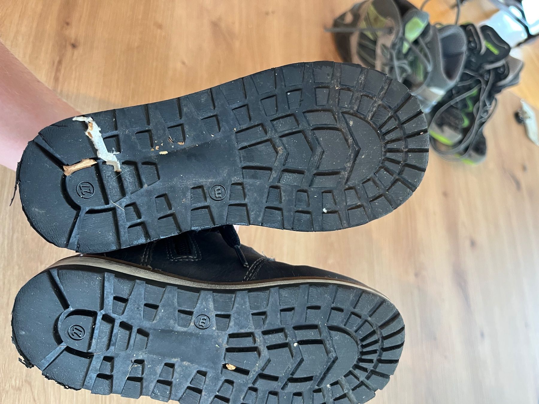 Scarpe per ragazzi: blaue Wanderstiefel, Größe 27 – Usato da Umiken venduto da deb_57xk 3
