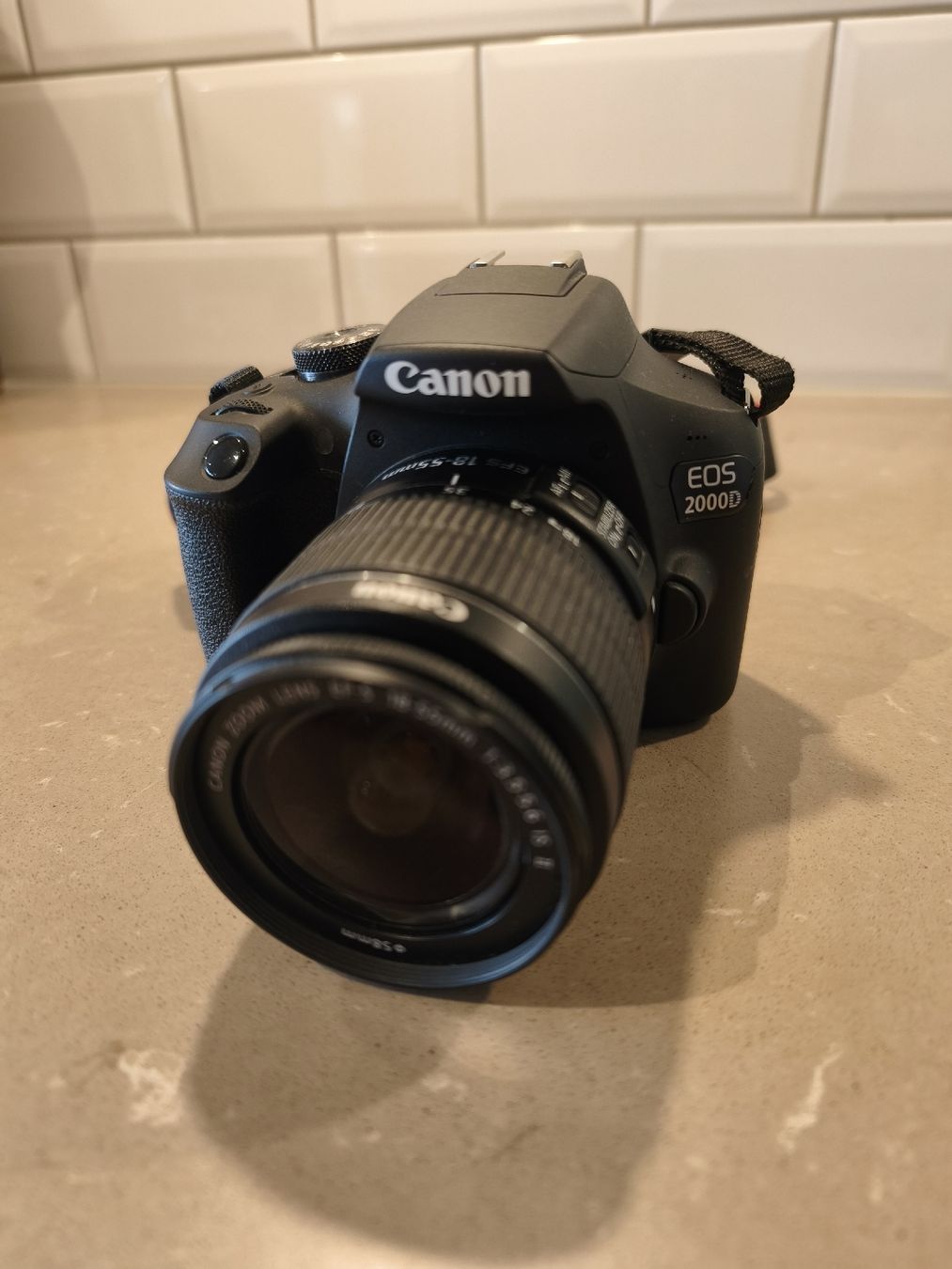 Canon Kamera: Canon EOS 2000D Digital Camera inkl. 18-55mm – Gebraucht aus Rütschelen von CoMiKaufmann 4