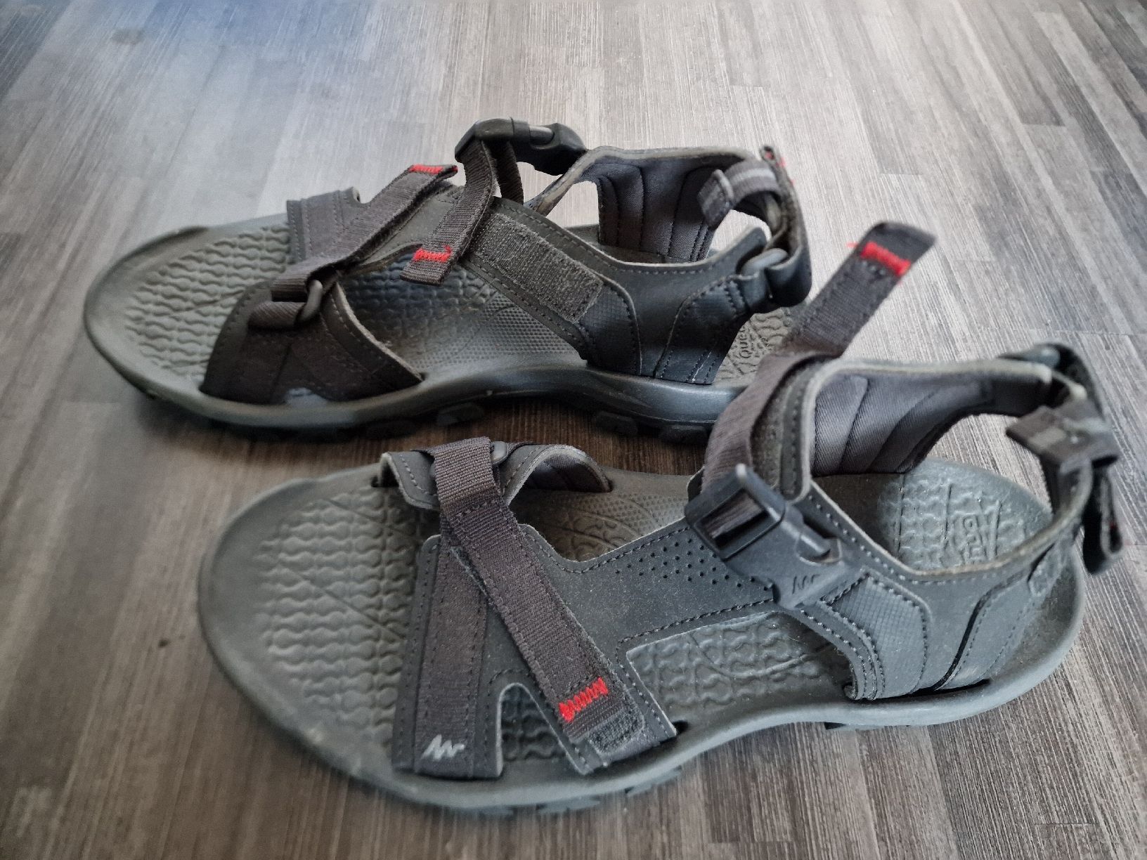 Chaussures femmes: Quechua Wandersandale Gr. 40 – D'occasion à Koppigen par Kellerfundsachen 3