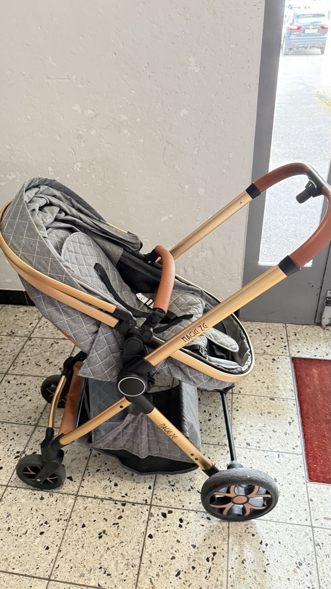 Carrozzine: Kinderwagen 3 in 1 Grau/Gold – Usato da Spreitenbach venduto da dhy_qtm8
