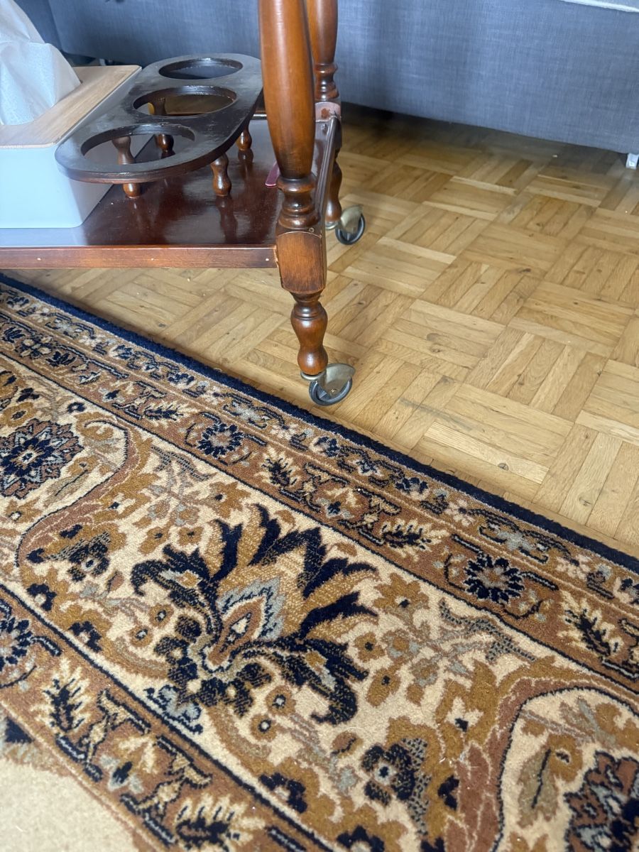 Tables: Verkaufe eine originale Bar mit Klappplatte – D'occasion à Suhr par an-na. 6